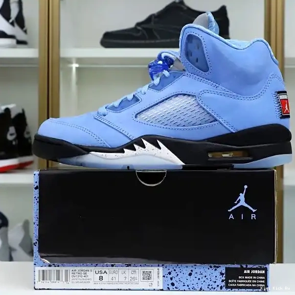 SE 401 BLEU UNIVERSITY JORDAN DV1310 AIR 5 BLACK-WHITE RETRO BLUE Kimikick 0511